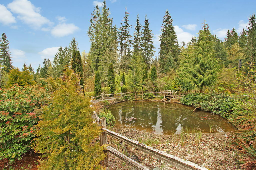 Property Photo:  24132 S Lake Roesiger Rd  WA 98290 