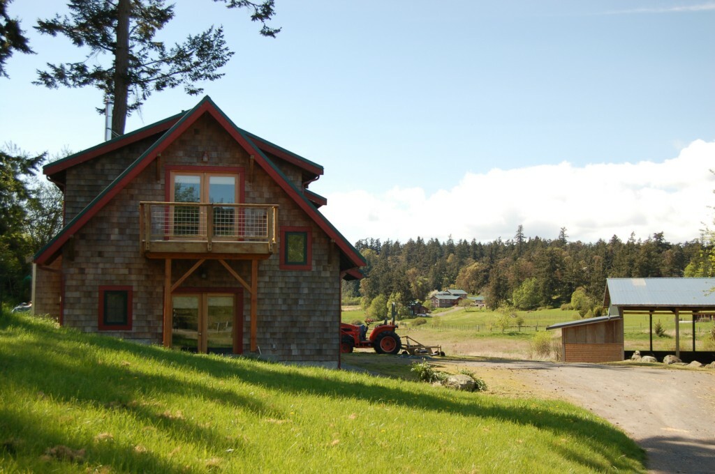 Property Photo:  256 Saddle Rd  WA 98250 