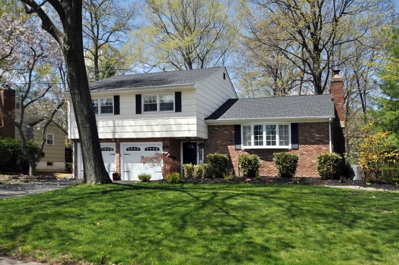Property Photo: 245 Delaware St NJ 07090