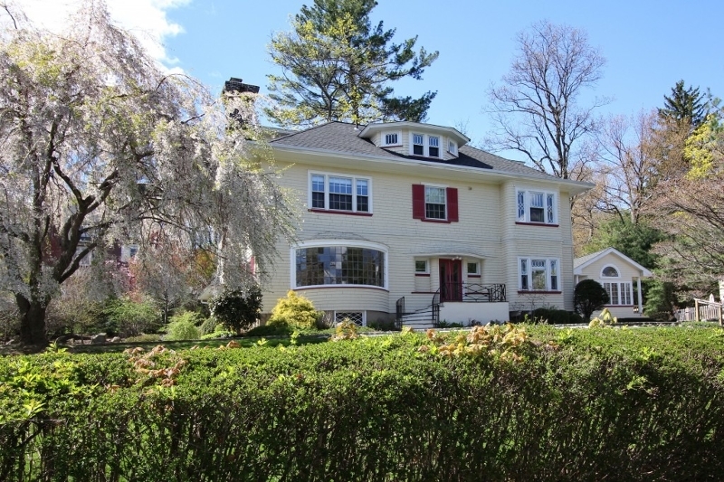 Property Photo: 21 Hoburg Pl NJ 07042