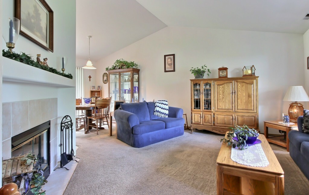 Property Photo: 13323 105th Av Ct E WA 98374