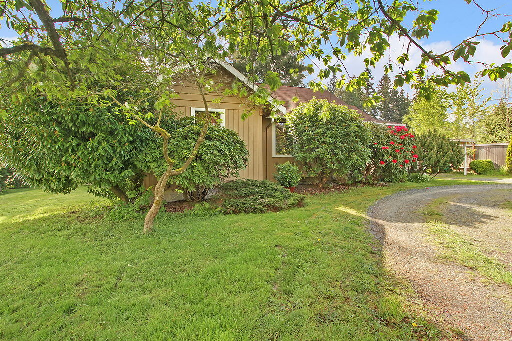 Property Photo: 19918 Filbert Dr WA 98012