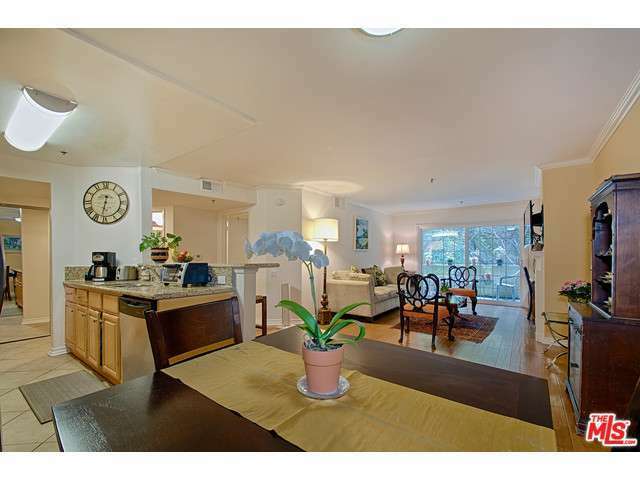 Property Photo:  4401 Sepulveda 106  CA 91403 