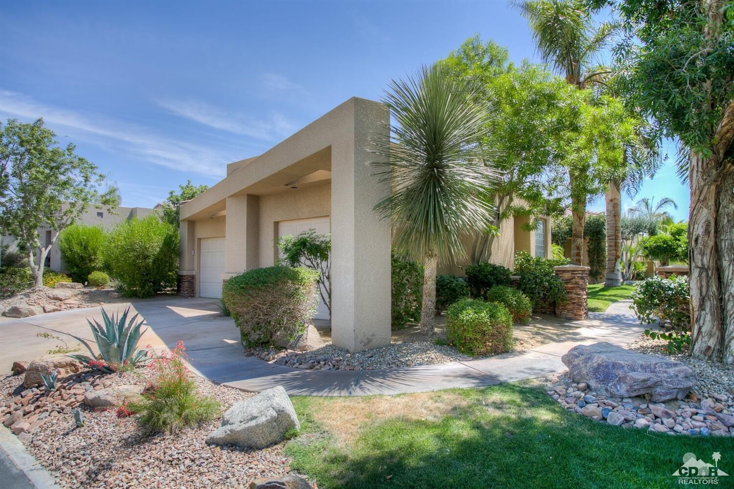 Property Photo:  31 Birkdale Circle  CA 92270 