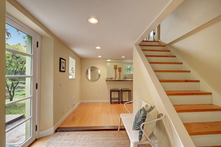 Property Photo:  10746 Densmore Ave N  WA 98133 