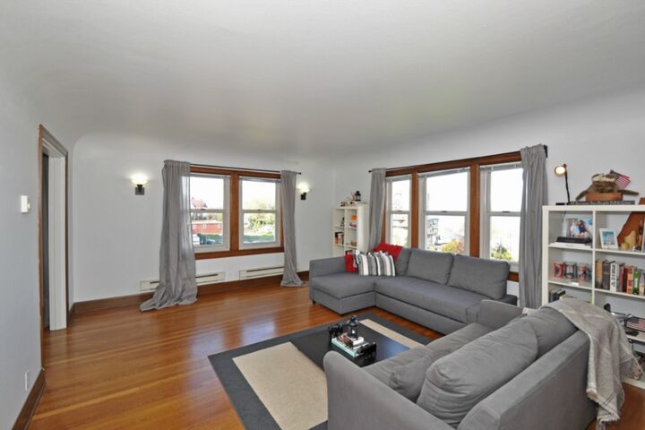 Property Photo: 301 N Tacoma Ave 404 WA 98403