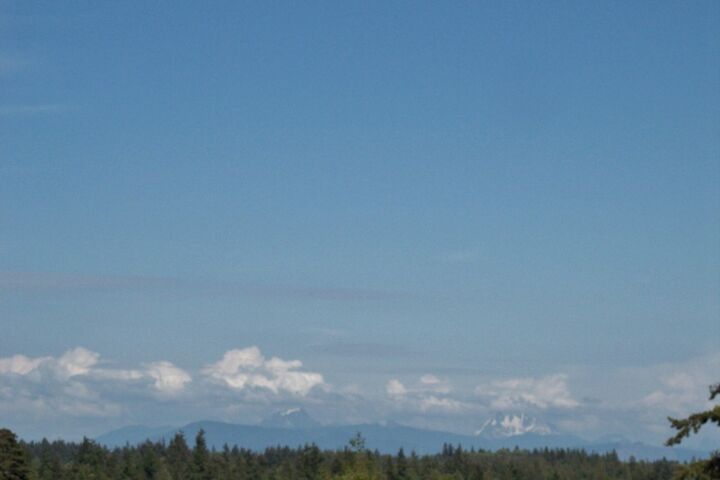 Property Photo: 7200 282nd Place NW WA 98292