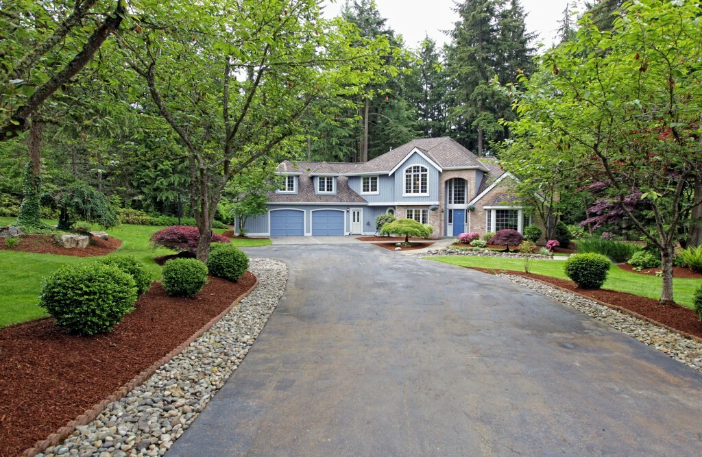 Property Photo:  21633 NE 76th St  WA 98053 