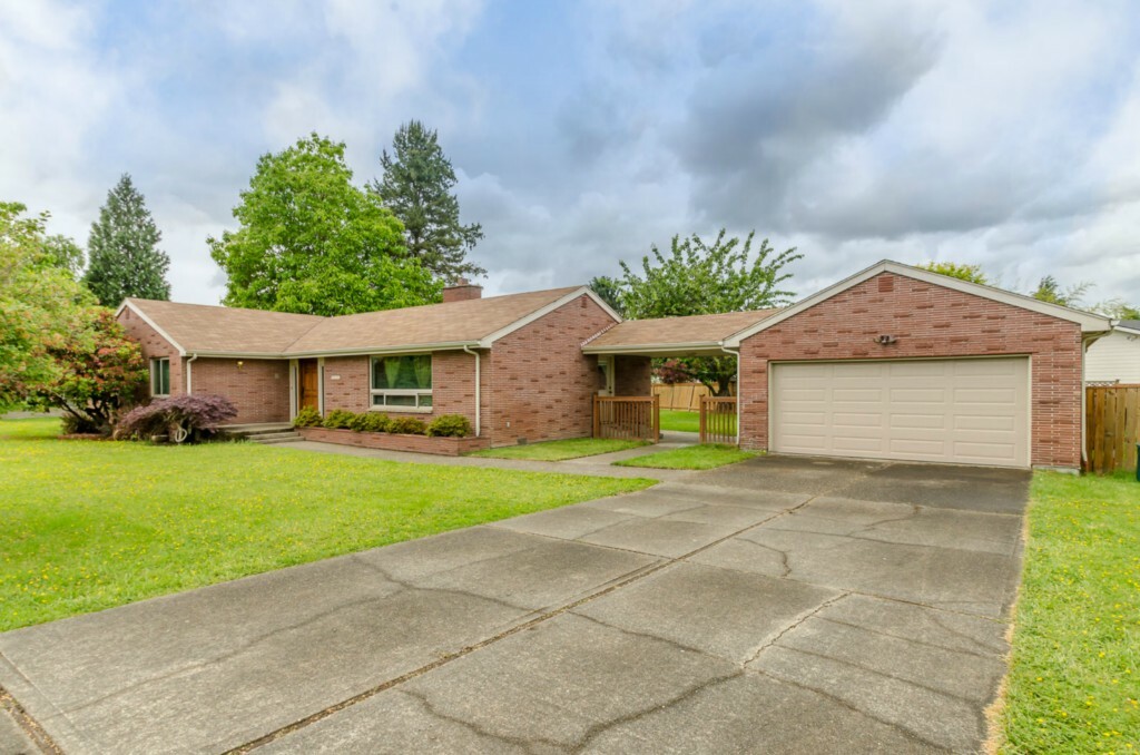 Property Photo: 6015 28th St E WA 98424
