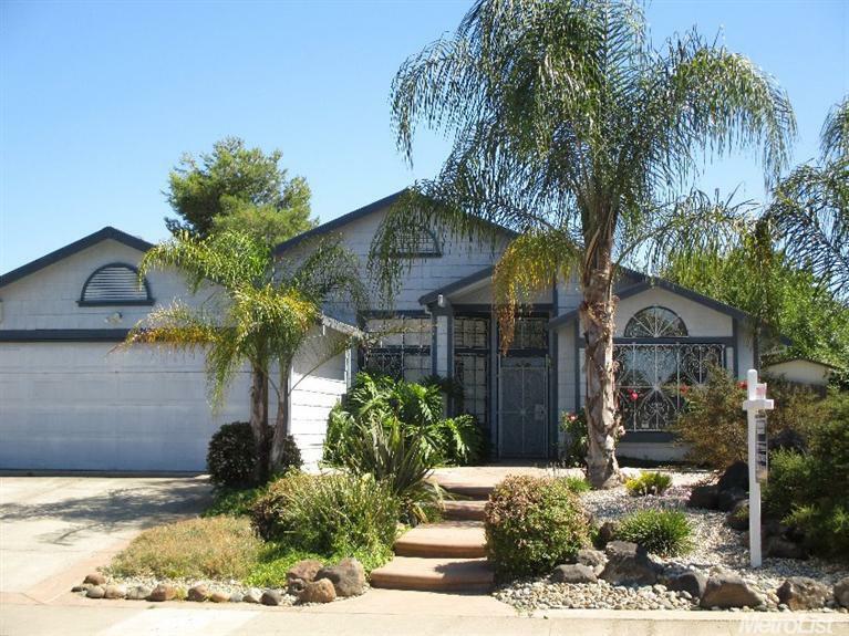 Property Photo:  7907 Cresentdale Way  CA 95823 