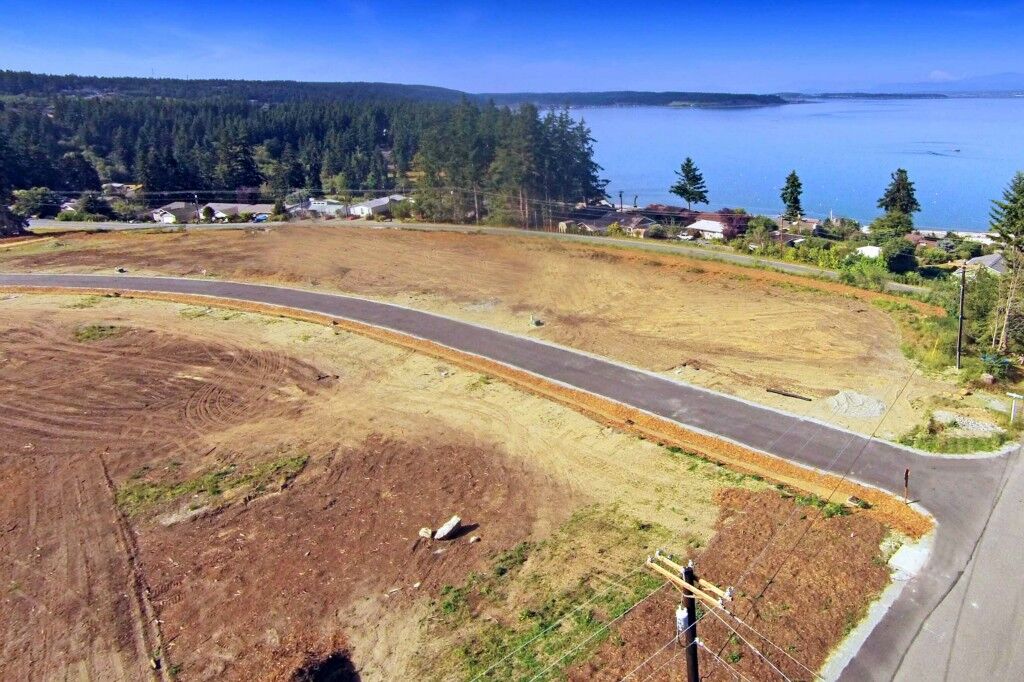 Property Photo:  8 Sunrise Estates Place  WA 98282 