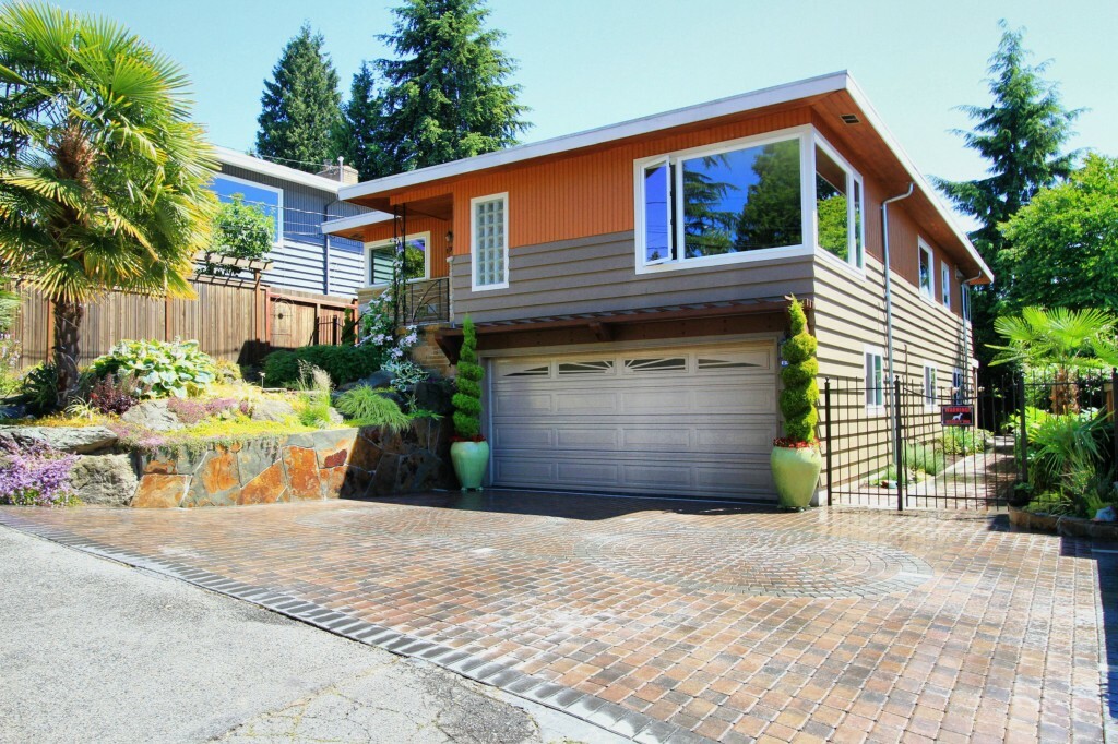 Property Photo:  1919 NW 97th St  WA 98117 