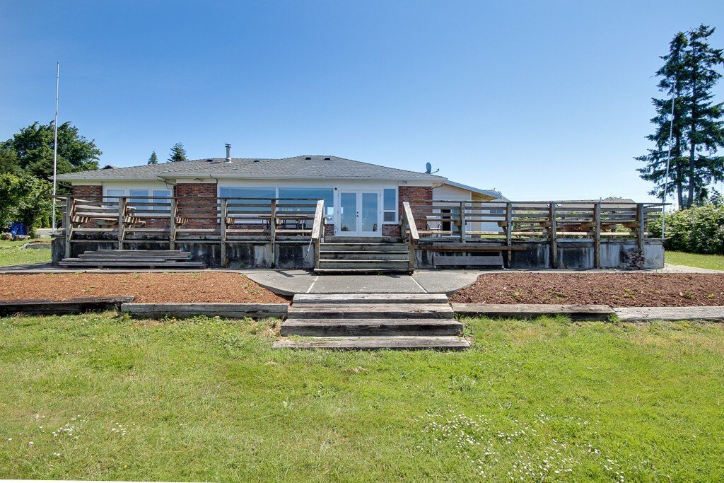 Property Photo:  27026 81st Dr NW  WA 98292 
