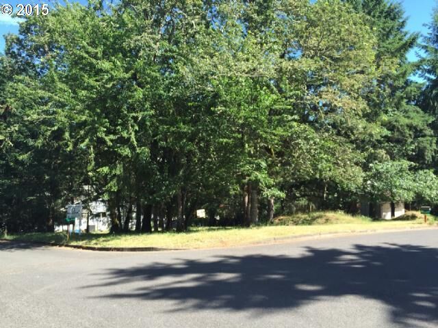 Property Photo:  5300 Tahsili St  OR 97401 