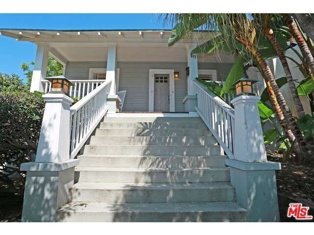 Property Photo: 713 N La Fayette Park Pl CA 90026