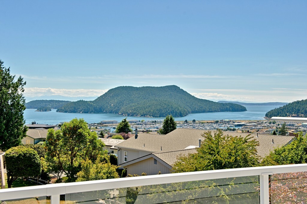 Property Photo:  4903 Paisley Place  WA 98221 