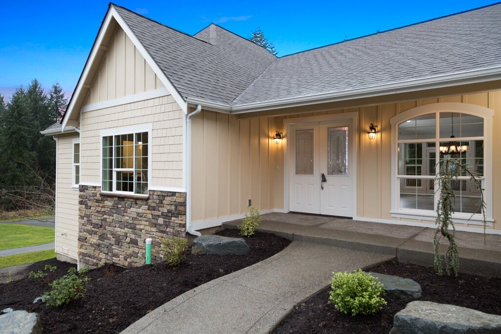 Property Photo:  1418  11th Court  WA 98333 