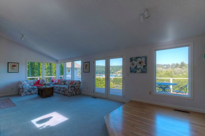 Property Photo: 8103 Bayridge Ave WA 98332