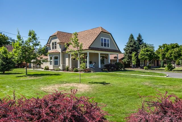 Property Photo:  216 Miller St  WA 98801 