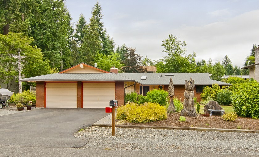 Property Photo: 16120 SE 146th Place WA 98059
