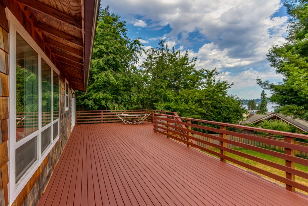Property Photo:  4513 Lakeway Dr  WA 98229 