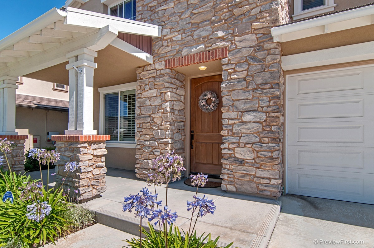Property Photo: 2816 Dove Tail CA 92078