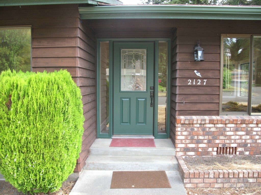 Property Photo:  2127 W 8th St  WA 98363 