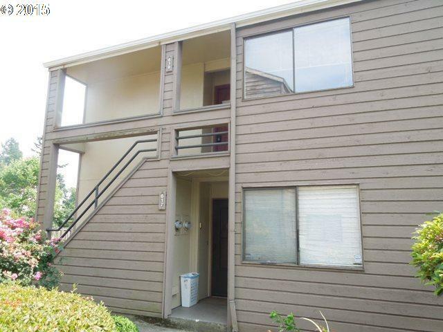 Property Photo:  619 SE 148th Ave  OR 97233 