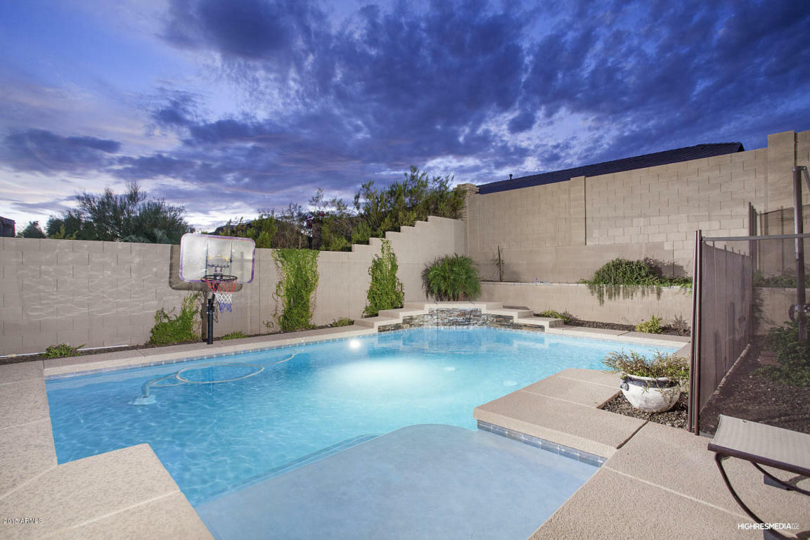 Property Photo:  2132 W Crimson Terrace  AZ 85085 