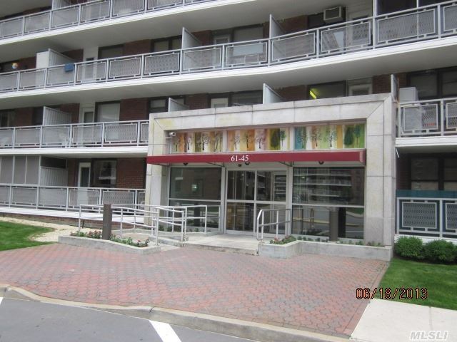 Property Photo:  61-45 98 St 3J  NY 11374 