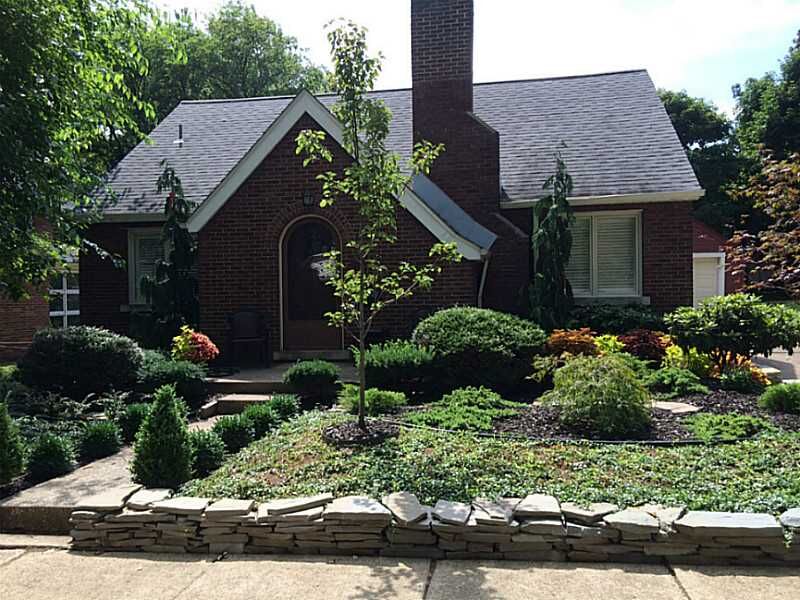 Property Photo:  826 Ardmore Avenue  PA 16505 