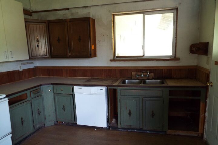 Property Photo: 29105 Old Owen Rd WA 98272