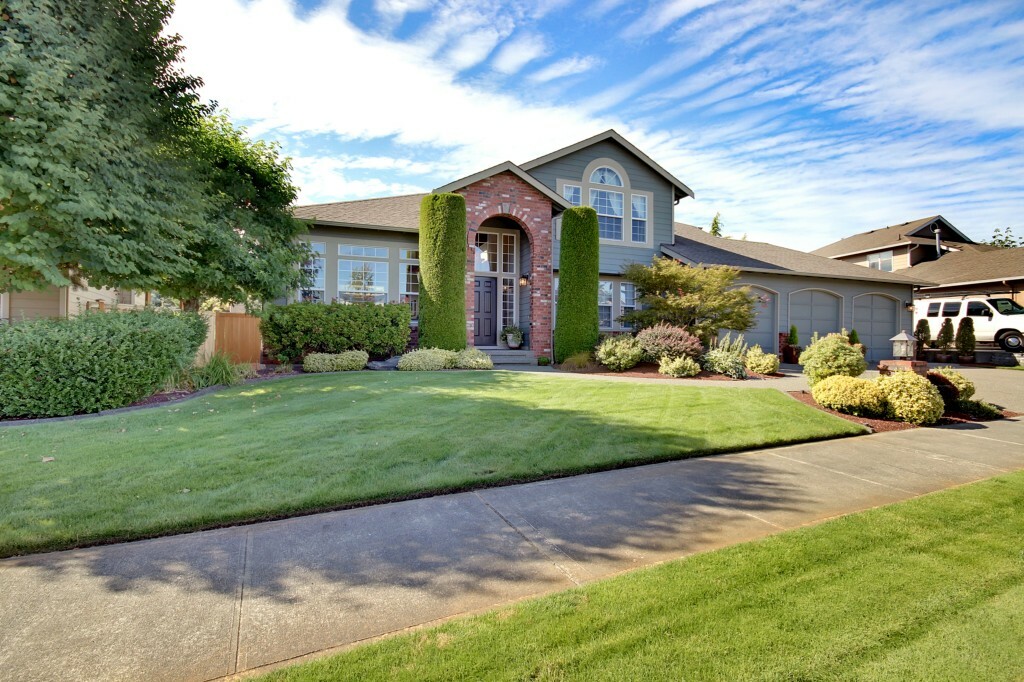 Property Photo: 9924 183rd Ave E WA 98391