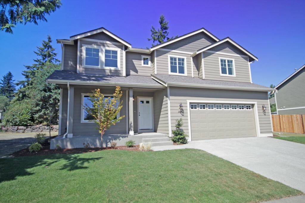 Property Photo:  2802 S 148th St  WA 98168 