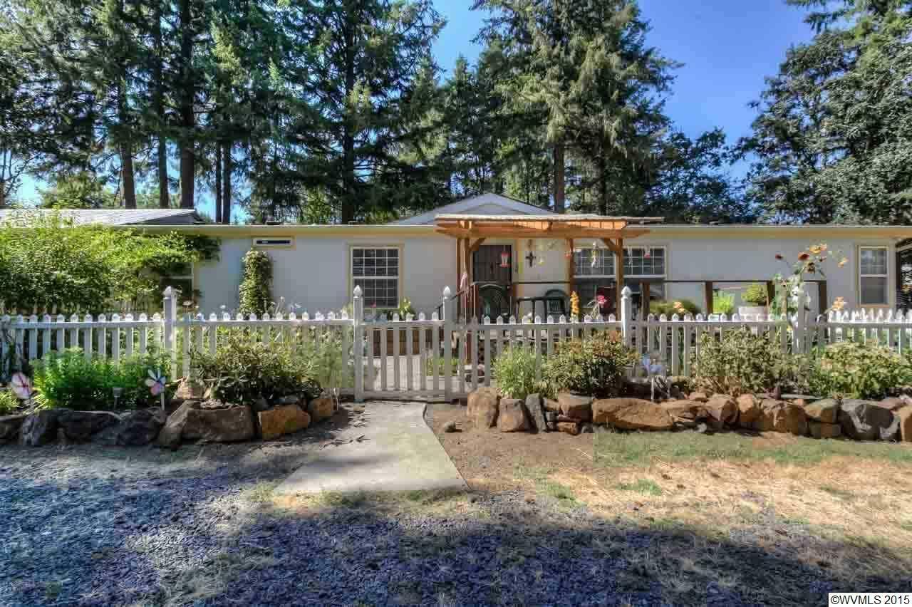 Property Photo: 30217 Townsend Rd OR 97355
