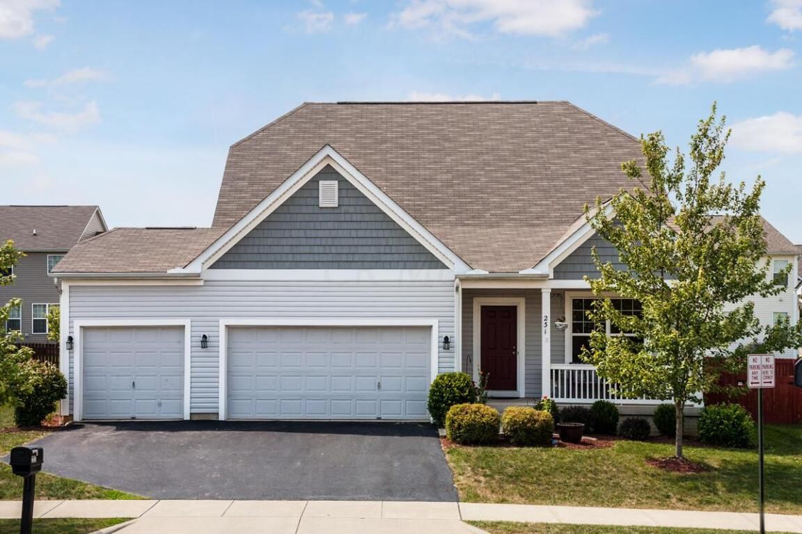 Property Photo: 231 Stockard Loop OH 43015
