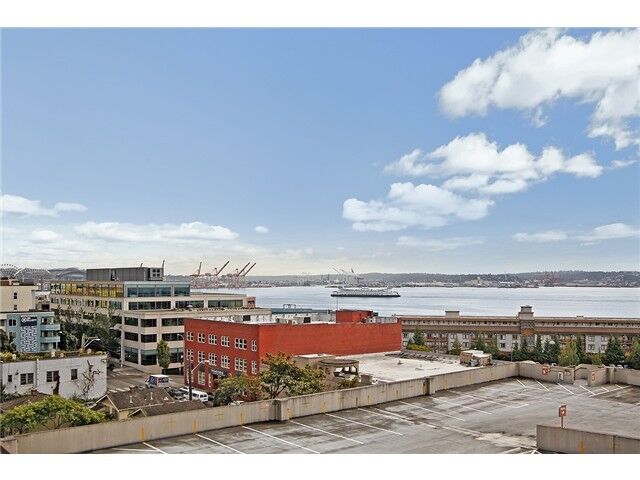 Property Photo: 2607 Western Ave 552 WA 98121