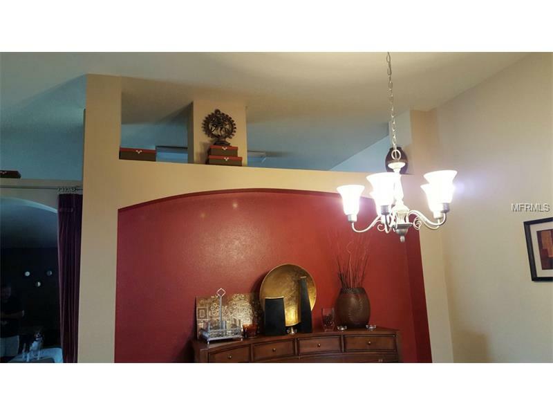 Property Photo:  11001 Silver Dancer Drive  FL 33579 