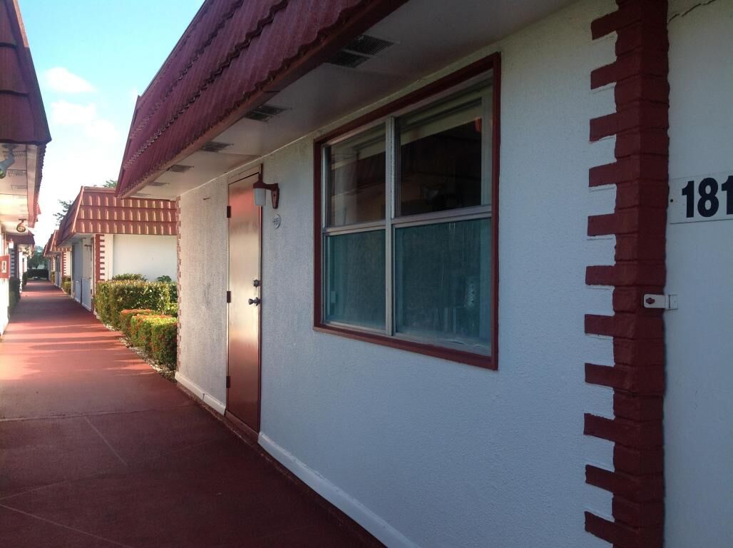 Property Photo:  181 Waterford H 181  FL 33446 