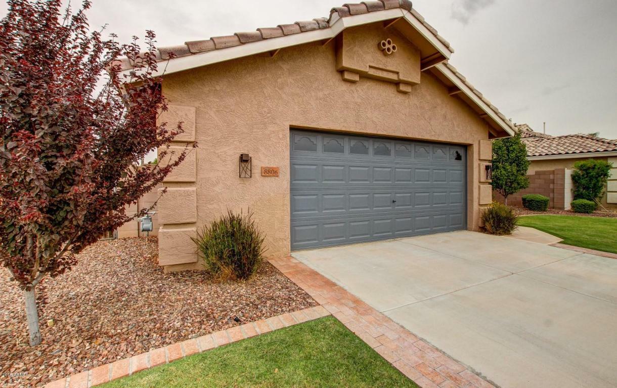 Property Photo:  8806 W Wedgewood Drive  AZ 85382 