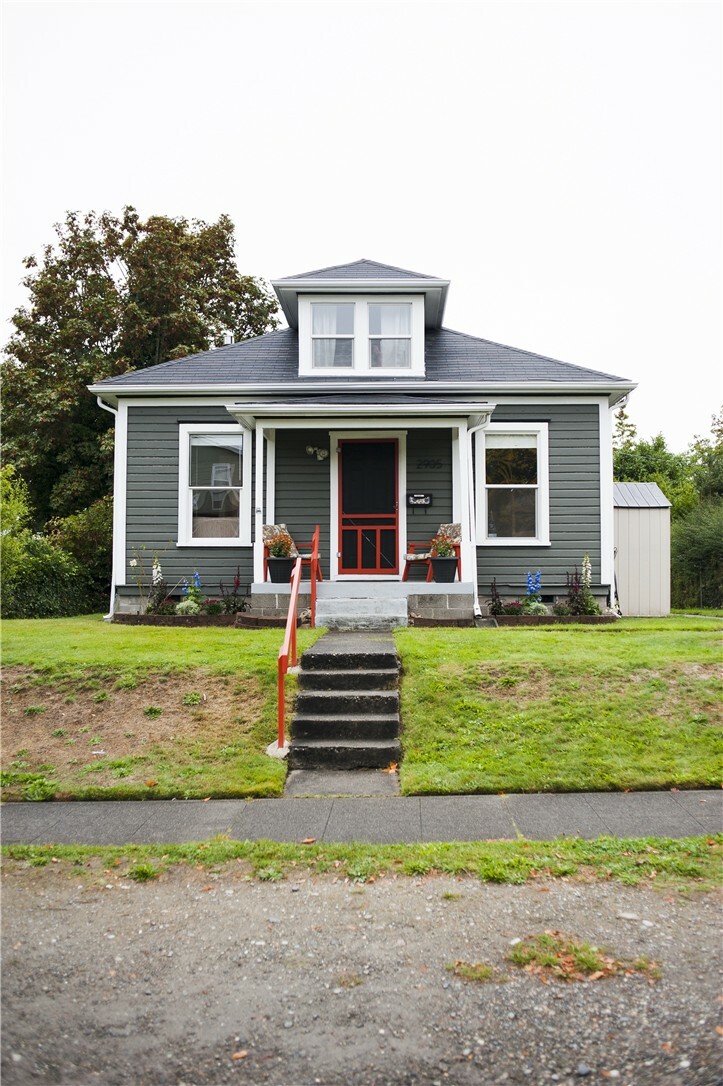 Property Photo:  2905 S 7th St  WA 98405 