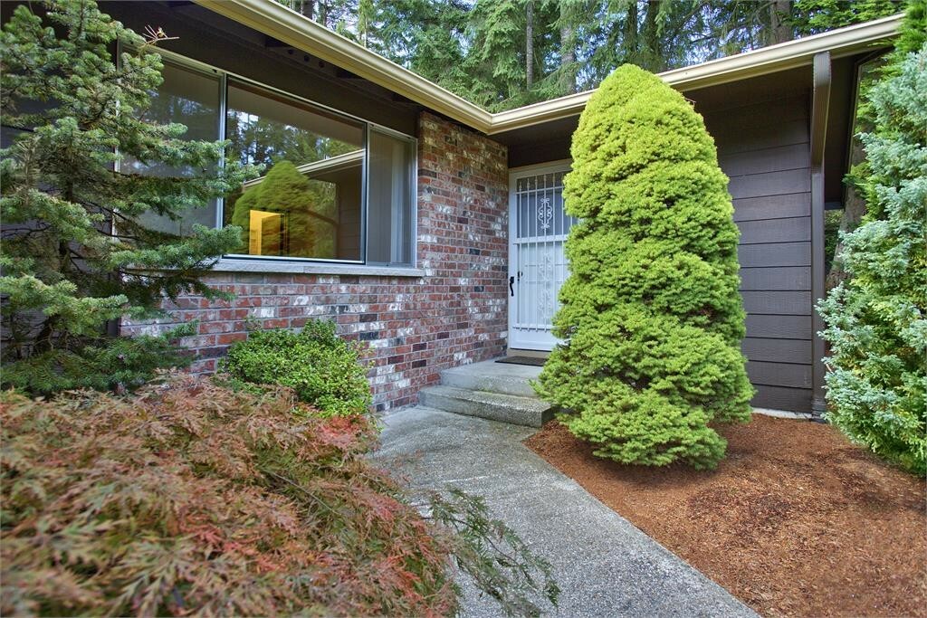 Property Photo:  1073 NW Carey St  WA 98370 