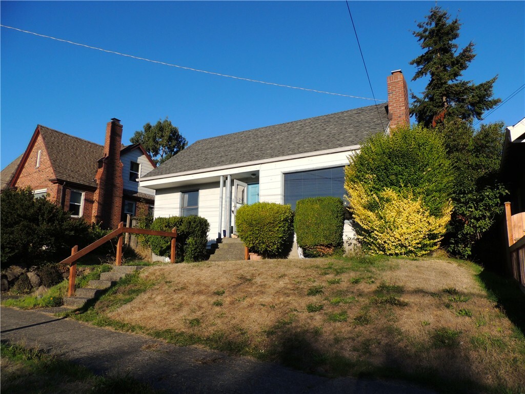 Property Photo:  6226 5th Ave NW  WA 98107 