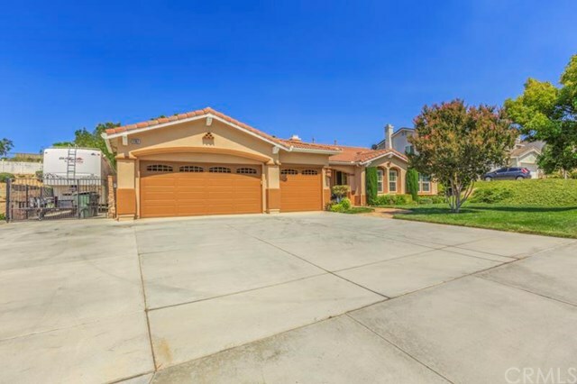 Property Photo: 11157 Cornerstone Road CA 92503