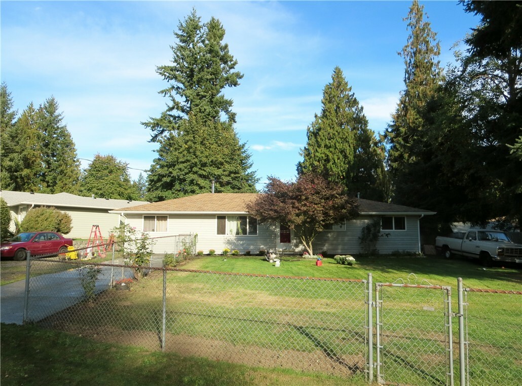 Property Photo:  5616 Short Ct SE  WA 98513 