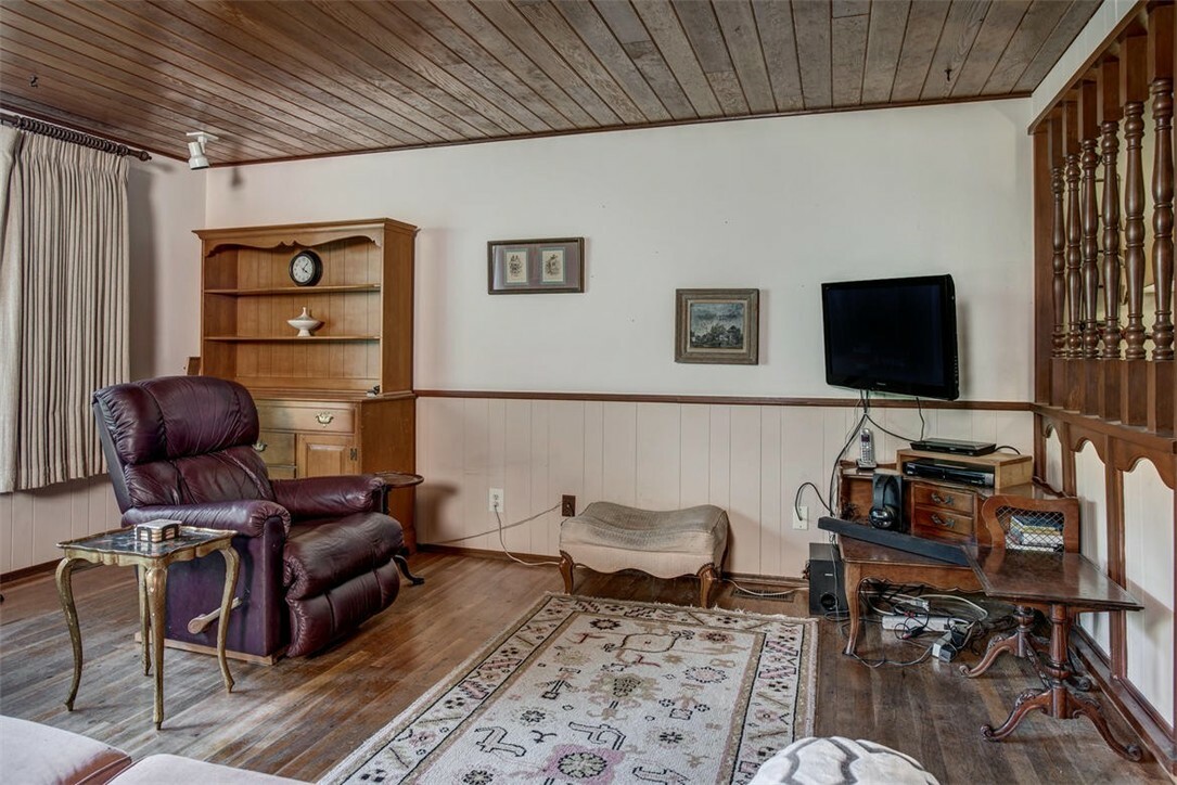 Property Photo: 12257 156th Ave SE WA 98059