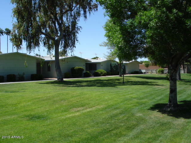 Property Photo: 10575 W Palmeras Drive AZ 85373