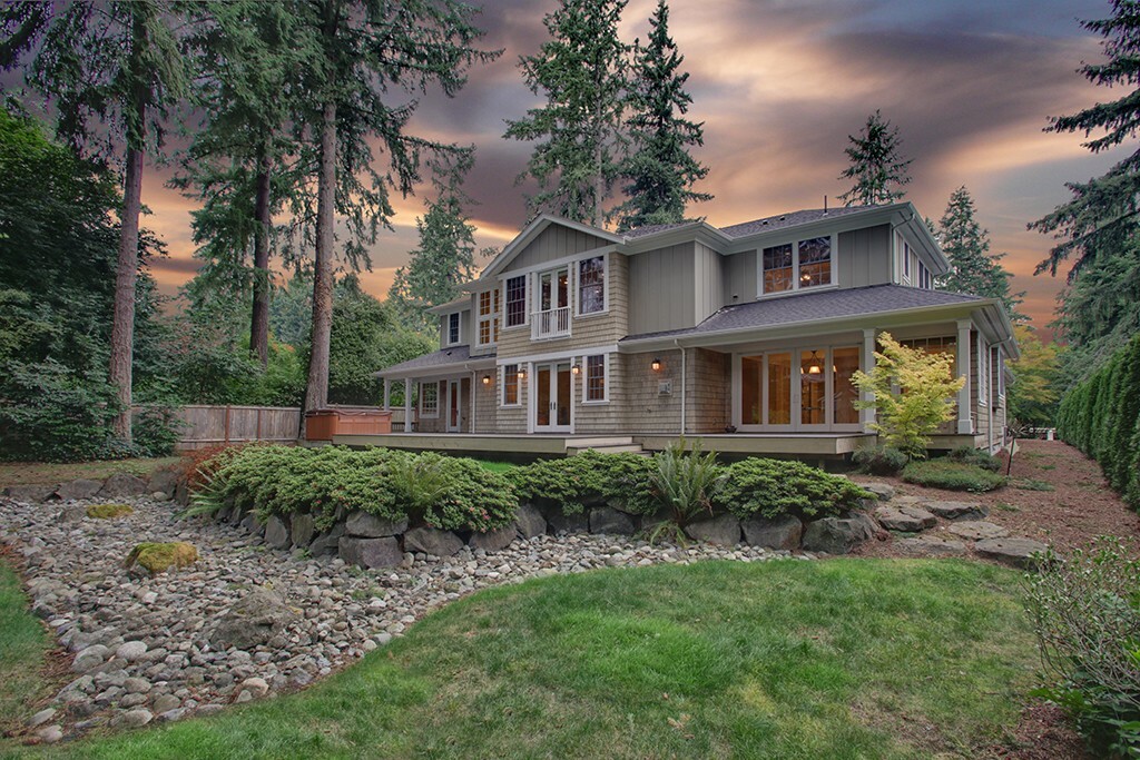 Property Photo: 10463 SE 19th St WA 98004