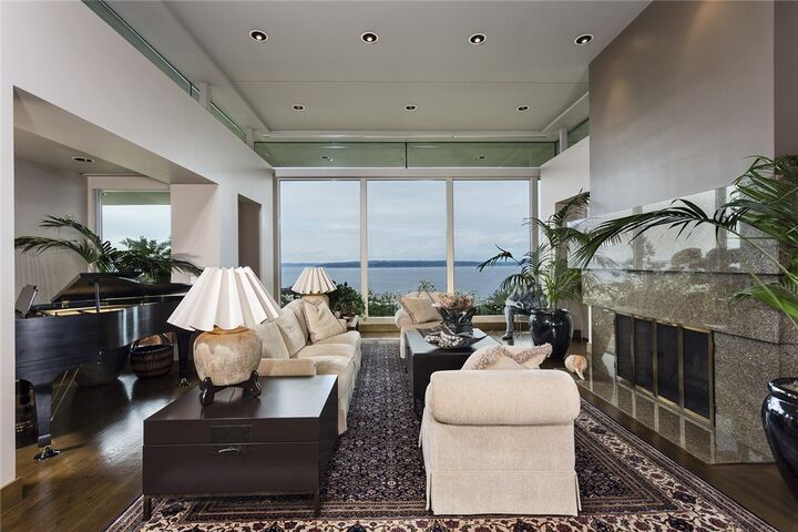 Property Photo: 16747 16th Ave NW WA 98177