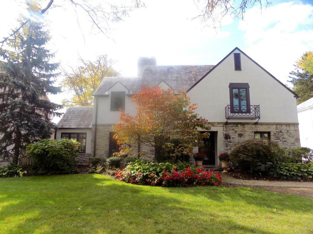Property Photo: 2665 Brentwood Road OH 43209